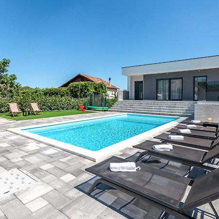 3 Bedroom Beautiful Home In Rastane Donje Donje Rastane エクステリア 写真