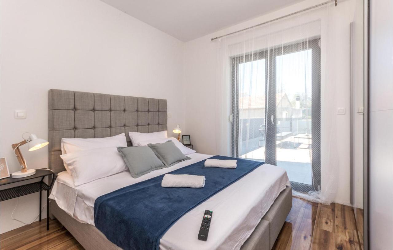 3 Bedroom Beautiful Home In Rastane Donje Donje Rastane エクステリア 写真