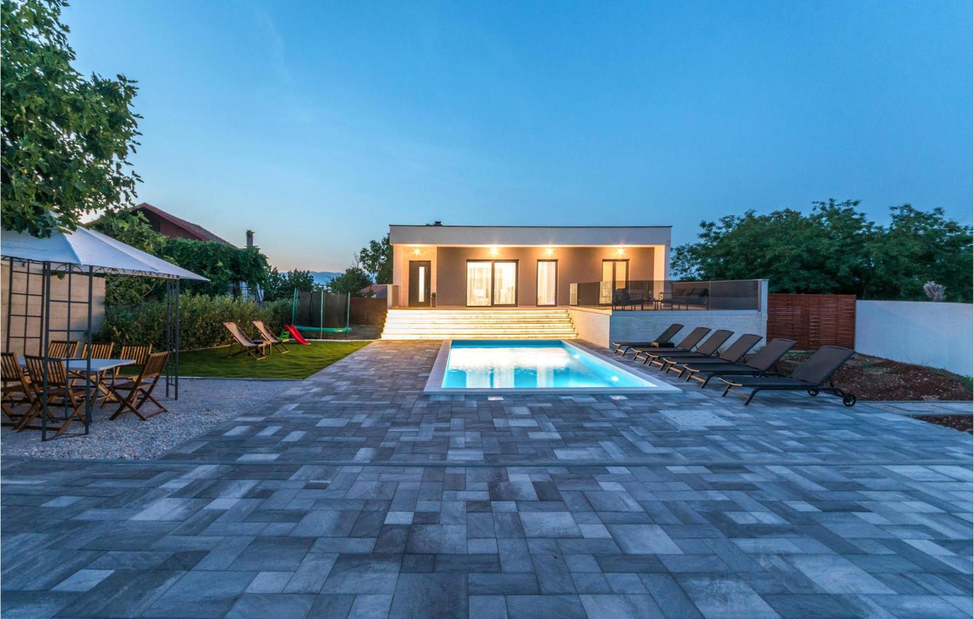 3 Bedroom Beautiful Home In Rastane Donje Donje Rastane エクステリア 写真